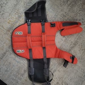 Medium Outward Hound Dog Life Jacket